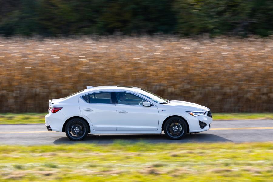  Acura ILX A-Spec 2018 года  (фото 33 из 52)